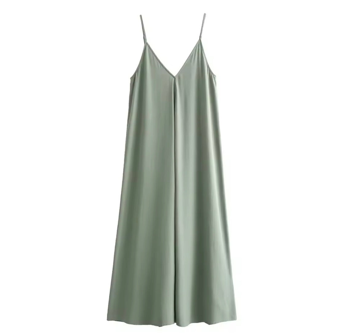 Backless Sculpted Maxi Dress